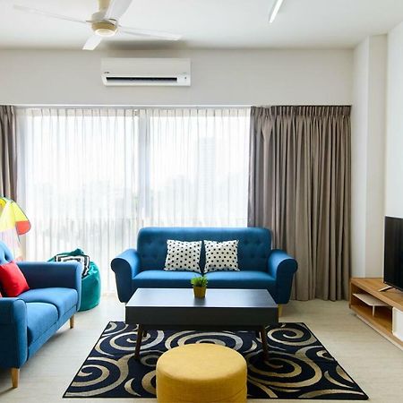 By The Sea Beach Front Apartment Batu Ferringhi Eksteriør bilde